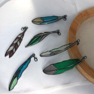 Color Block Leaf Charm