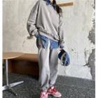 Long-sleeve Plain Sweatshirt / High-waist Jogger Pants