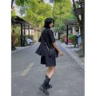 Short-sleeve Single-breasted Blazer / High-waist Straight-cut Shorts