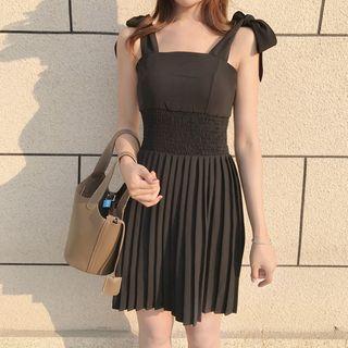 Pleated Sleeveless A-line Dress