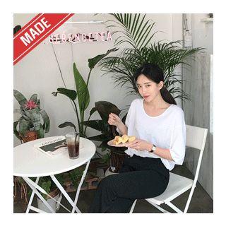 Elbow-sleeve Slit-side Loose-fit T-shirt