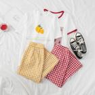 Short-sleeve Print T-shirt / Gingham Midi Skirt