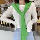 Cropped Long-sleeve T-shirt / Knitted Shawl