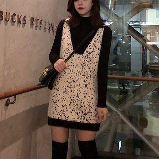 Plain Mock-neck Long-sleeve T-shirt / V-neck Sleeveless Knit Dress