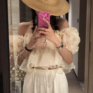 Short-sleeve Cold Shoulder Ruffle Trim Top