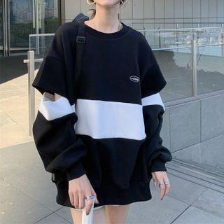 Two-tone Cutout Sweatshirt