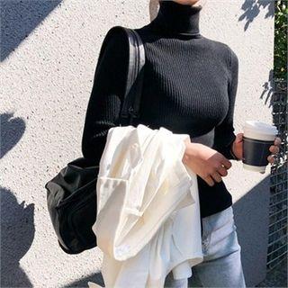 Slim-fit Turtle-neck Knit Top
