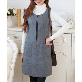 Sleeveless Round Neck Dress