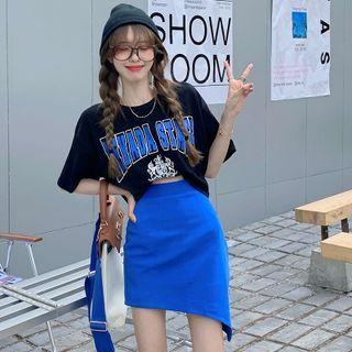 Elbow-sleeve Lettering T-shirt / Asymmetrical Mini A-line Skirt