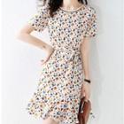 Short-sleeve Geometric Print Tie-waist Mini A-line Dress