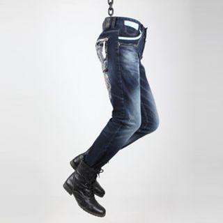 Piped Distressed Straight-cut Jeans