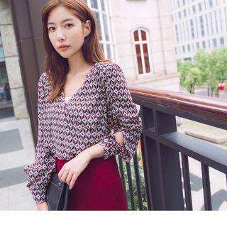 Retro Geo Printed V-neck Top