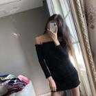 Off-shoulder Lettuce Edge Long-sleeve Knit Dress