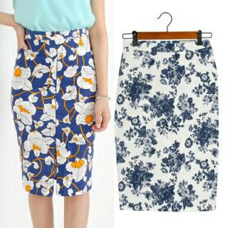 Slit-front Flower-printed Pencil Skirt