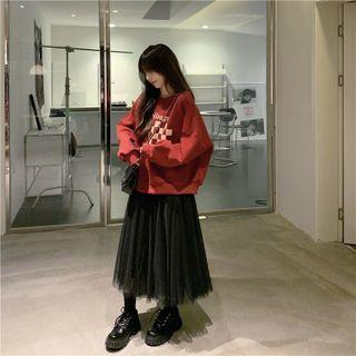 Lettering Checkerboard Sweatshirt / Midi A-line Mesh Skirt