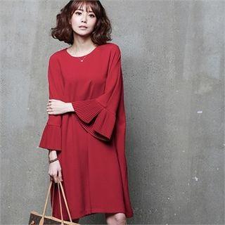 Pleated Bell-cuff Shift Dress