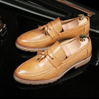 Pointed Tasseled Loafers