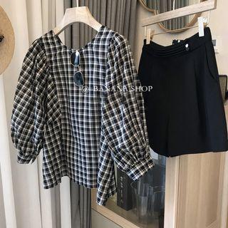 Round-neck Plain Two Tone Blouse / High-waist Plain Wide Leg Shorts
