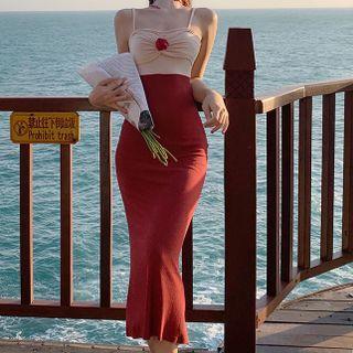 Spaghetti Strap Two-tone Flower Detail Midi Sheath Dress
