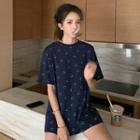 Smiley Face Print Cropped Camisole / Short-sleeve T-shirt
