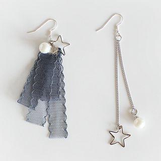 Non-matching Lace Star Drop Earring Hook Earring - Lace - Gray - One Size