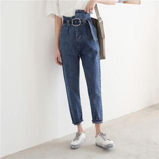 Asymmetric Stitched Cropped Jeans