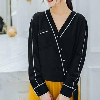 Contrast Trim Long Sleeve V-neck Top