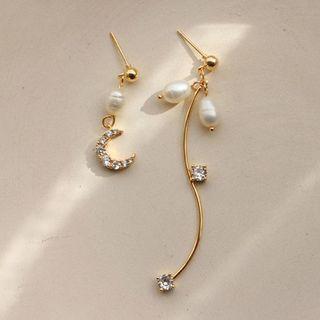 Non-matching Freshwater Pearl Rhinestone Moon & Star Dangle Earring