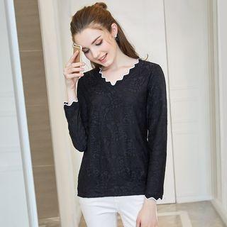 Wave Edge Long-sleeve V-neck Top