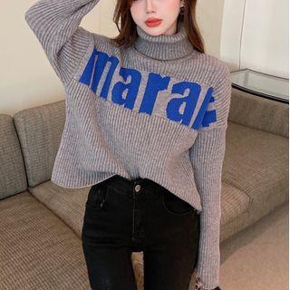 Turtleneck Lettering Loose-fit Sweater