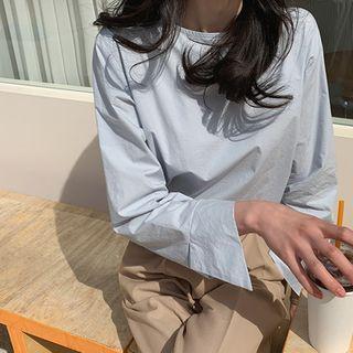 Round-neck Pleated-back Blouse