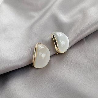 Clip-on Earring 1 Pair - Clip-on Earrings - White & Gold - One Size