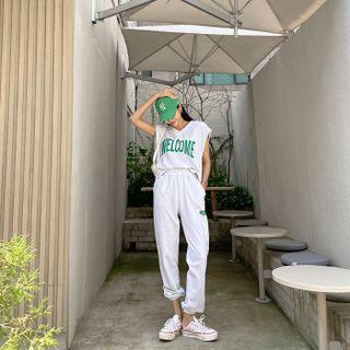 Set: Sleeveless T-shirt + Jogger Sweatpants