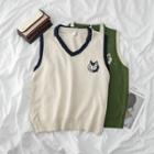 Contrast Trim V-neck Vest / Plaid Shirt