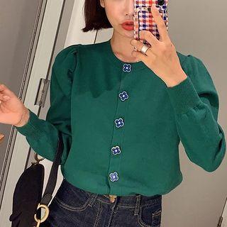 Long-sleeve Flower Buttoned Knit Top