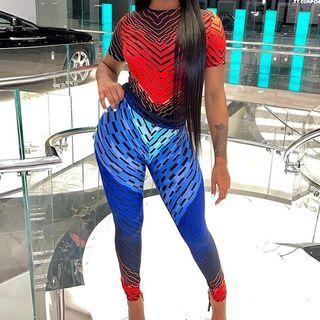 Set: Short-sleeve Print T-shirt + Leggings