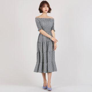 Off-shoulder Patterned Tiered Dress
