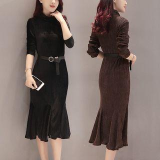 Ruffle Hem Pleated Midi Dress