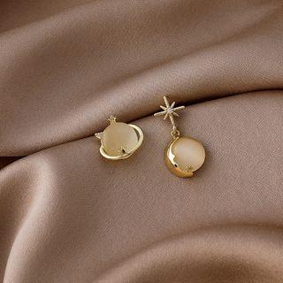 Planet Cat Eye Stone Asymmetrical Earring 1 Pair - Gold - One Size