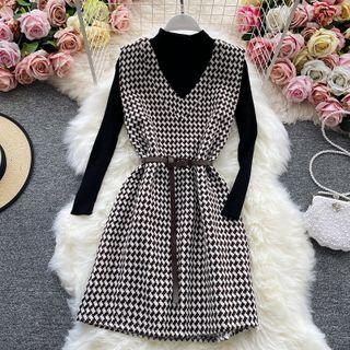 Set:semi Turtle-neck Plain Long-sleeve Dress+houndstooth Knitted Vest