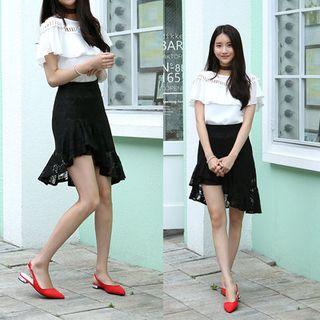 Diagonal Ruffle-hem Mini Lace Skirt