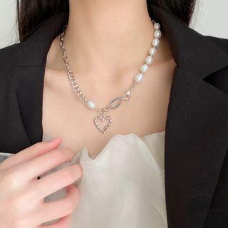 Faux Pearl Heart Choker Necklace