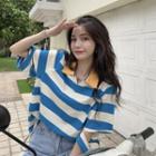 Short-sleeve Collared Color Block Distressed T-shirt