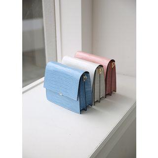 Push-lock Snake-skin Pattern Shoulder Bag