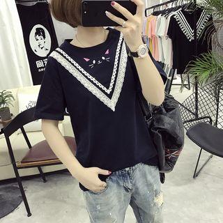 Lace Applique Cat Embroidered Short-sleeve T-shirt
