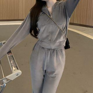 Plain Cropped Zip-up Hoodie / High Waist Sweatpants