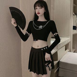 Long-sleeve Cropped T-shirt / Accordion Pleat Skort