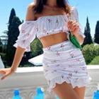 Set: Short-sleeve Floral Print Cropped Blouse + Mini Skirt
