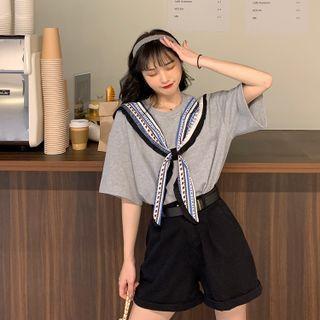 Short-sleeve Printed Tie-neck T-shirt / Short-sleeve T-shirt Dress