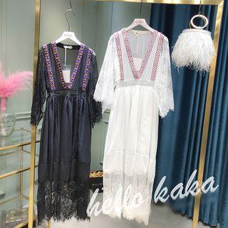 Embroidered Lace Panel 3/4 Sleeve Midi Dress